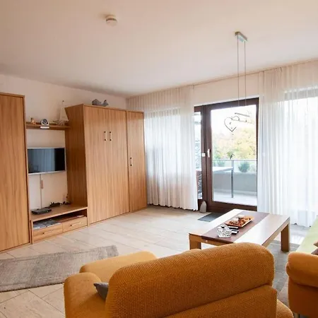 Adlerhorst Comfortable Tossens